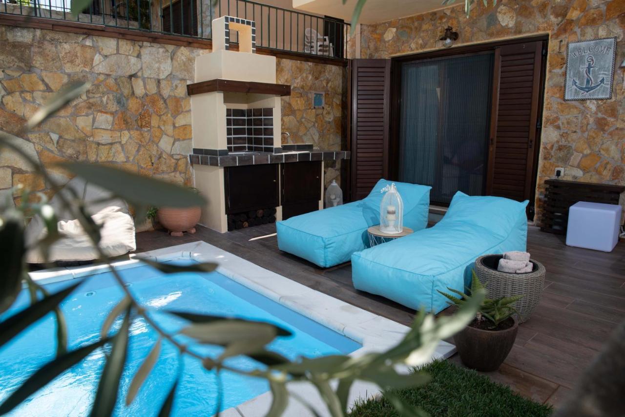 Dandy Villas Nea Roda - Melodic Waves - Private - Pool - Parking - Cellar Екстер'єр фото
