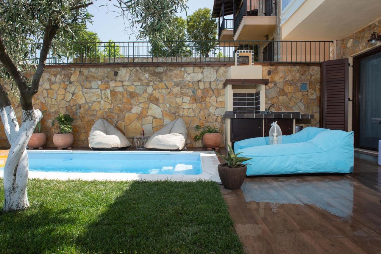 Dandy Villas Nea Roda - Melodic Waves - Private - Pool - Parking - Cellar Екстер'єр фото