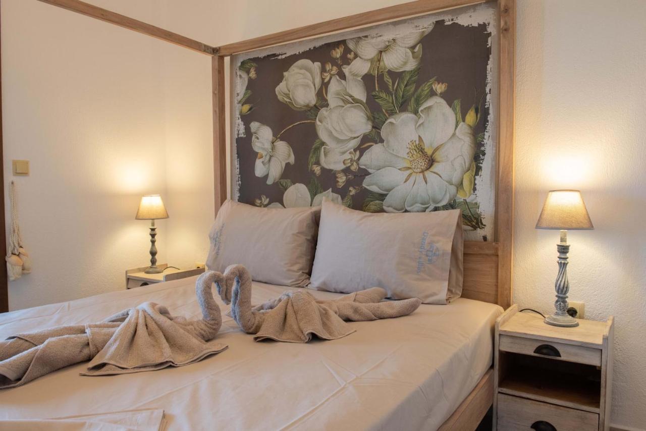 Dandy Villas Nea Roda - Melodic Waves - Private - Pool - Parking - Cellar Екстер'єр фото